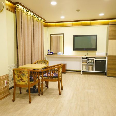 Goodstay Andong Park Hotel Екстериор снимка