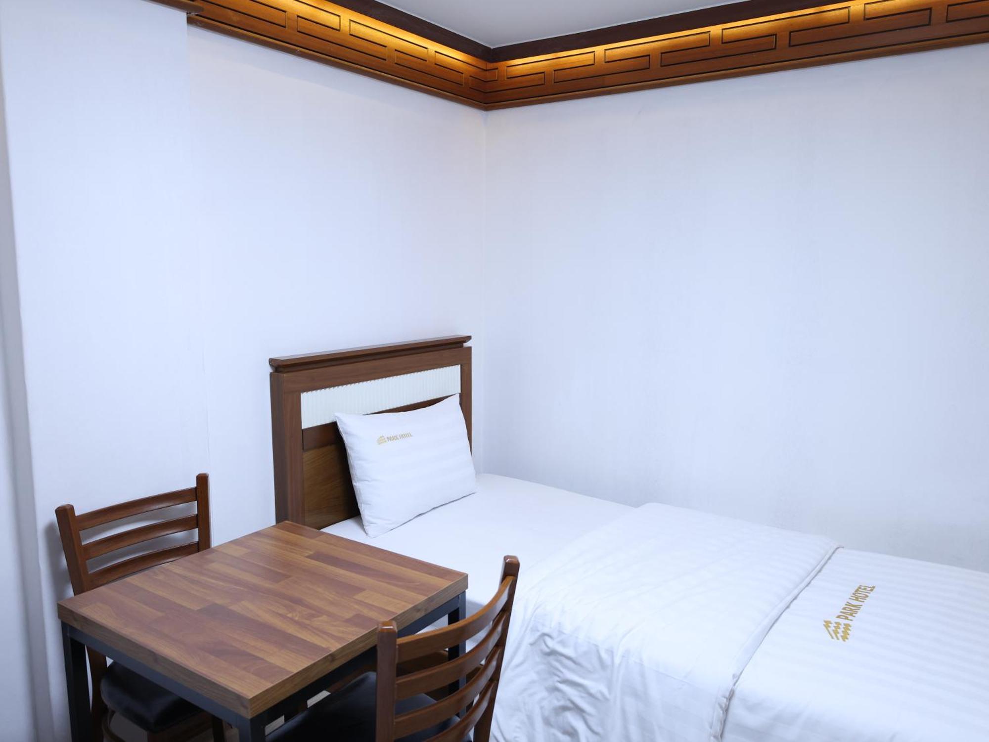 Goodstay Andong Park Hotel Екстериор снимка