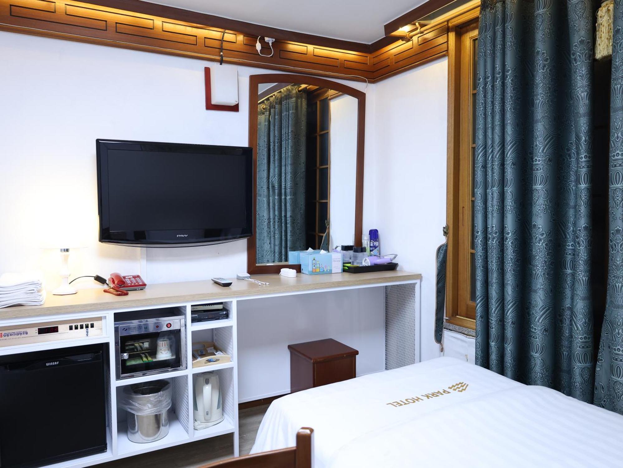 Goodstay Andong Park Hotel Екстериор снимка