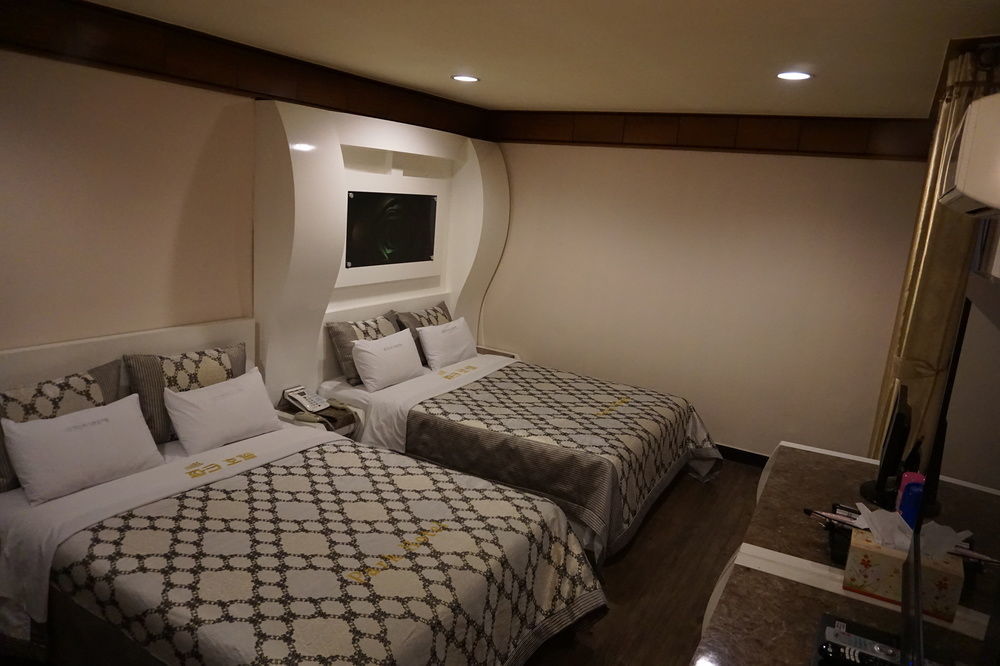 Goodstay Andong Park Hotel Екстериор снимка